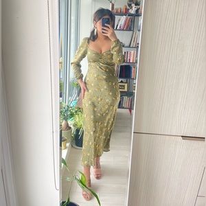 GREEN FLORAL SILK DRESS FROM PARK AND FIFTH SIZE SMALL